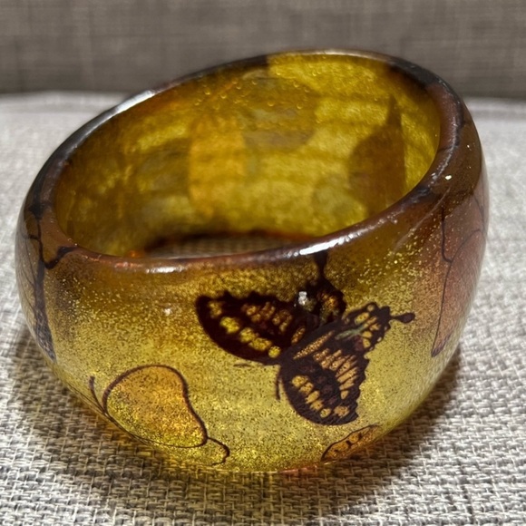 Vintage Lucite Rare 70’s Boho Asymmetrical Organic Butterfly Glitter Bangle - Picture 4 of 13